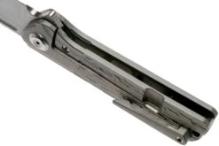 Liong Mah Lanny V2, Textured Titanium, Satin M390 Navaja -Leatherman Tienda LO LA2 TT 05 liong mah design